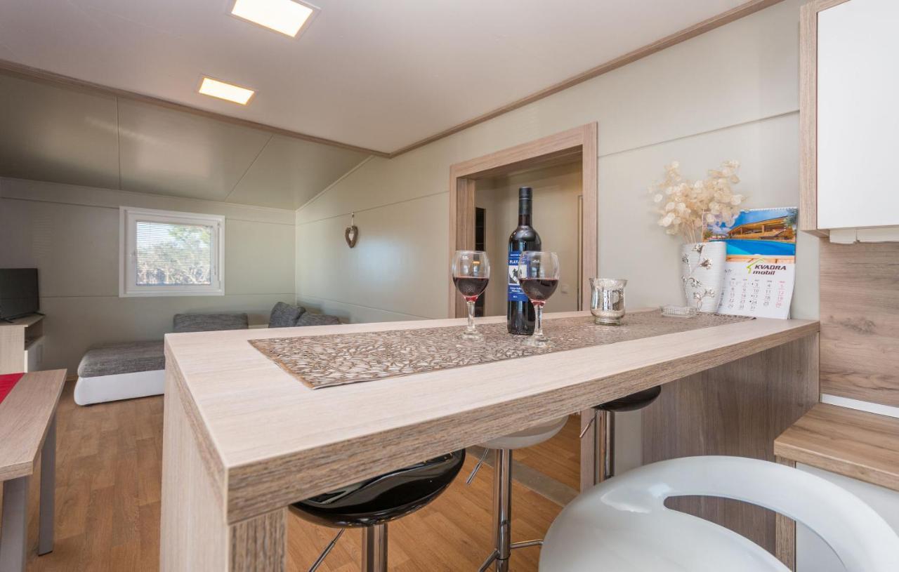 Mobile Home Rock Rose 1 Tkon Exterior photo